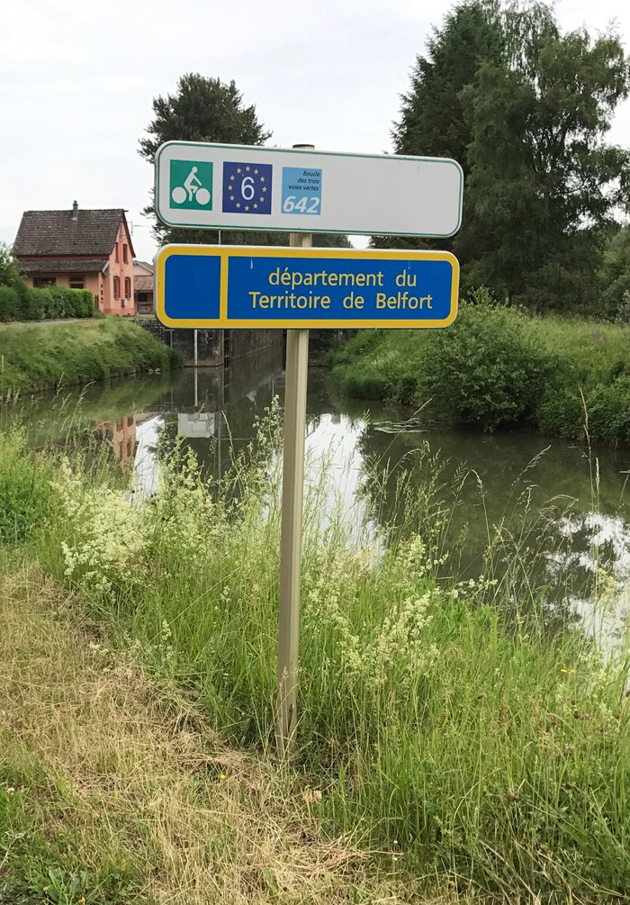 French Eurovelo 6 signage